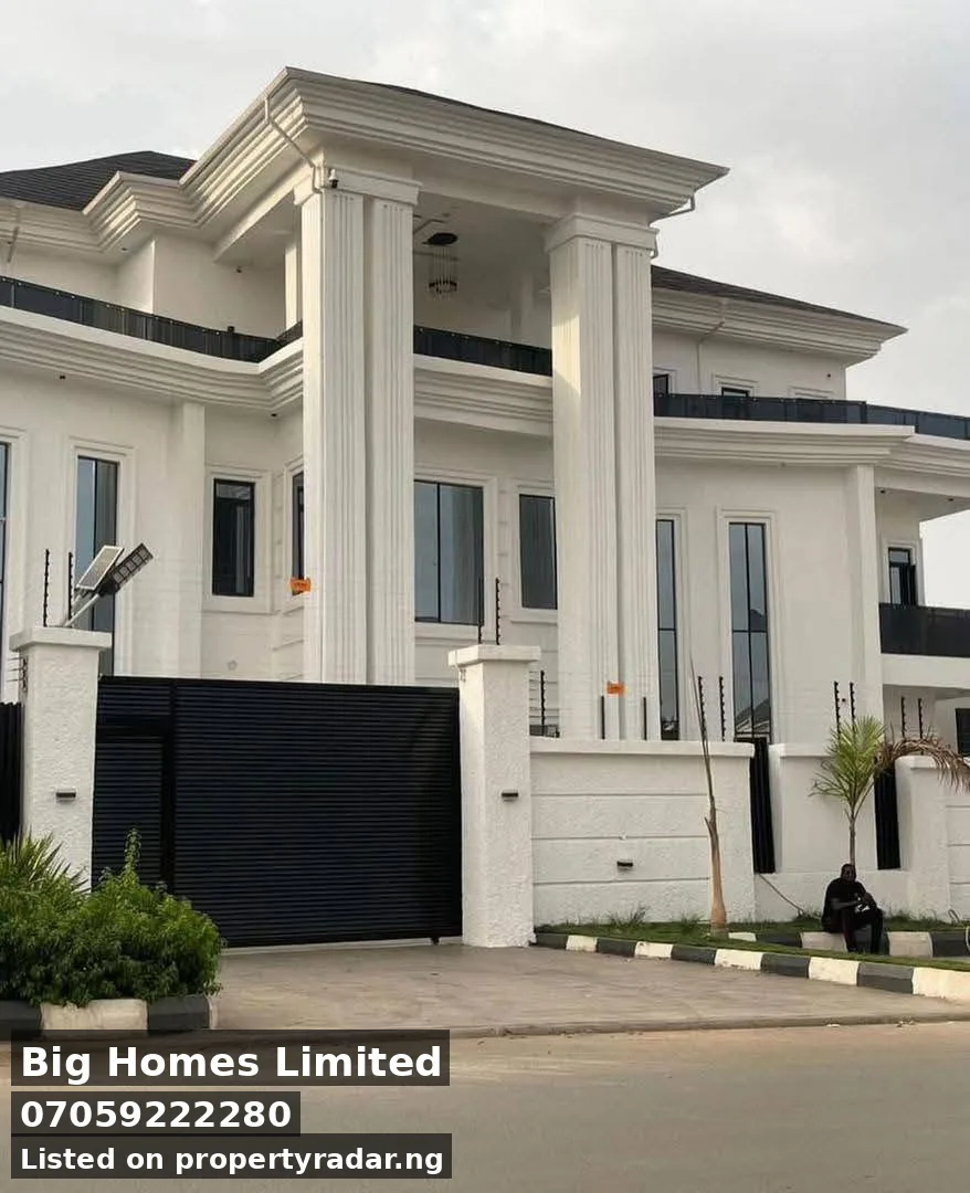 11 Bedroom Mansion In Guzape For Sale in Abuja (FCT)