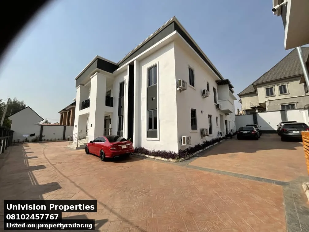2 Bedroom Block Of Flats In Gwari For Sale in Abuja (FCT)