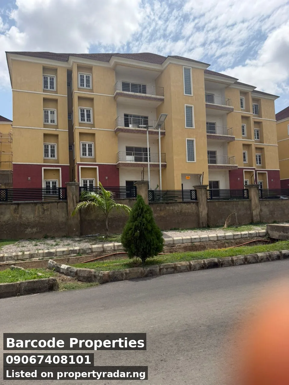 3 Bedroom Block Of Flats In Guzape For Sale in Abuja (FCT)