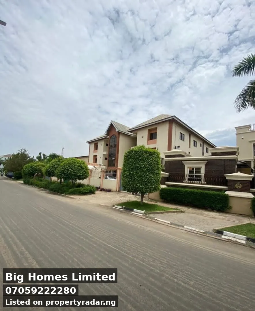 3 Bedroom Block Of Flats In Katampe For Rent in Abuja (FCT)