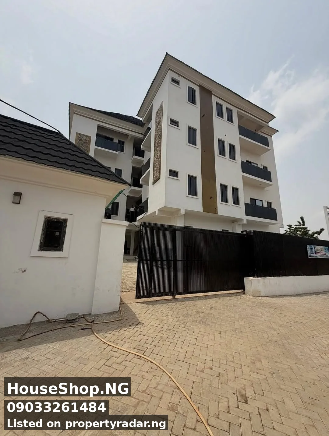 3 Bedroom Block Of Flats In Katampe For Sale in Abuja (FCT)