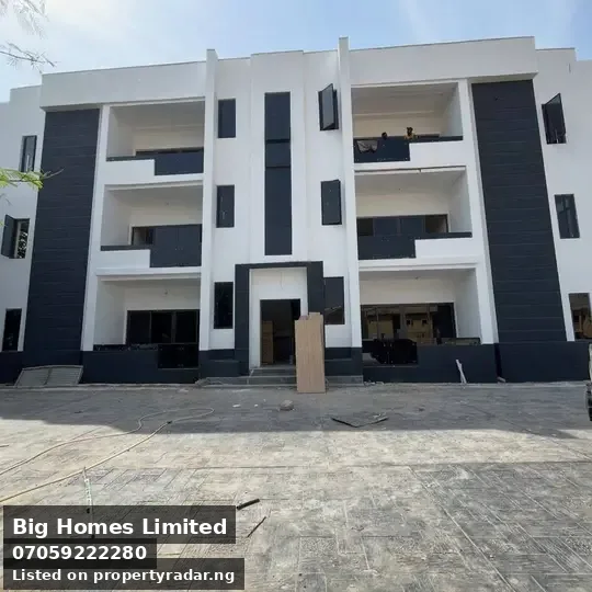 3 Bedroom Block Of Flats In Wuse For Sale in Abuja (FCT)