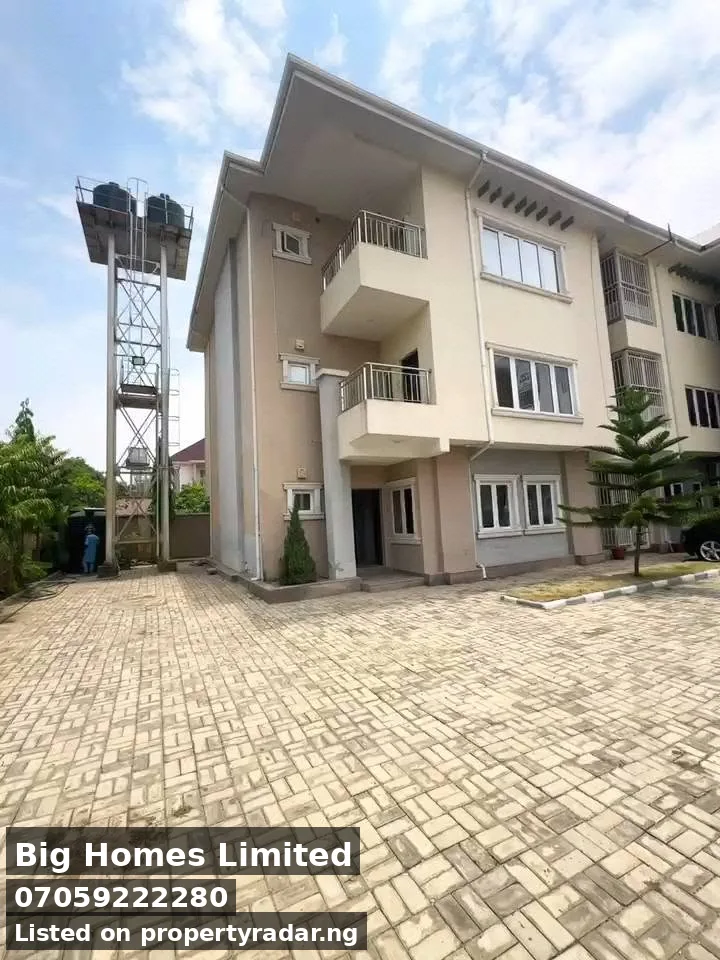 3 Bedroom Bungalow In Lugbe For Sale in Abuja (FCT)