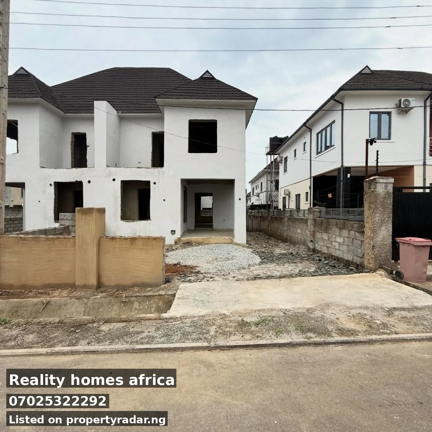 3 Bedroom Duplex In Fo1 For Sale in Abuja (FCT)