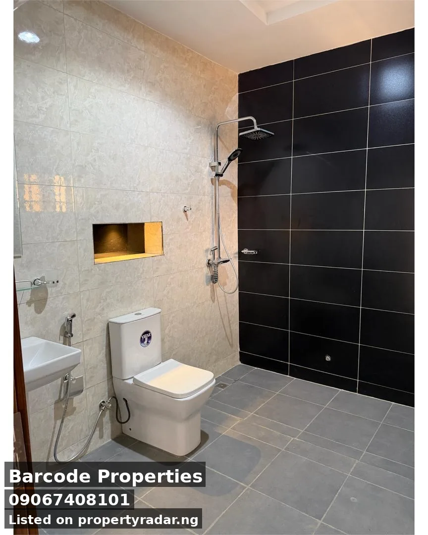 3 Bedroom Duplex in Karmo for Rent - Photo 2