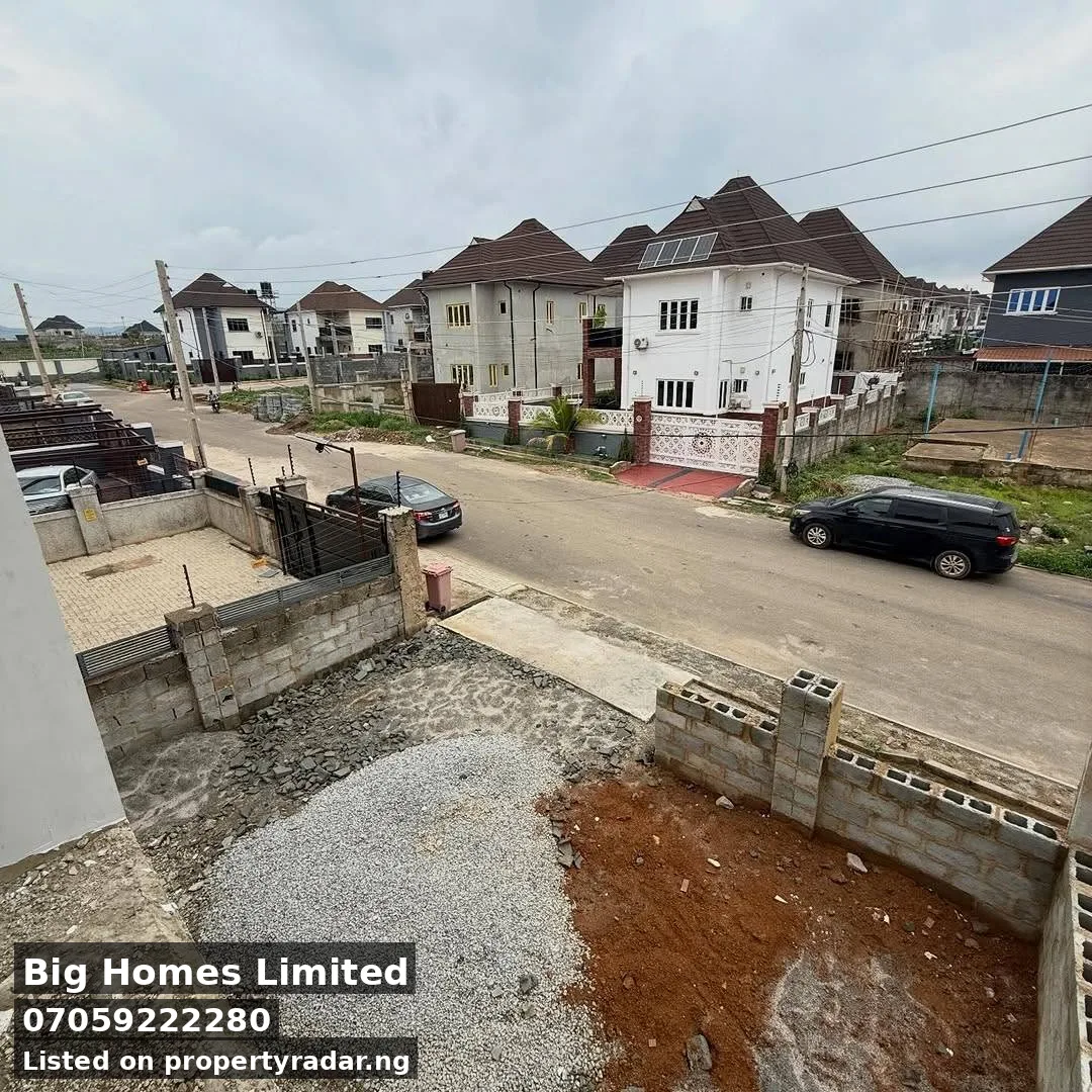 3 Bedroom Duplex In Kubwa For Sale in Abuja (FCT)