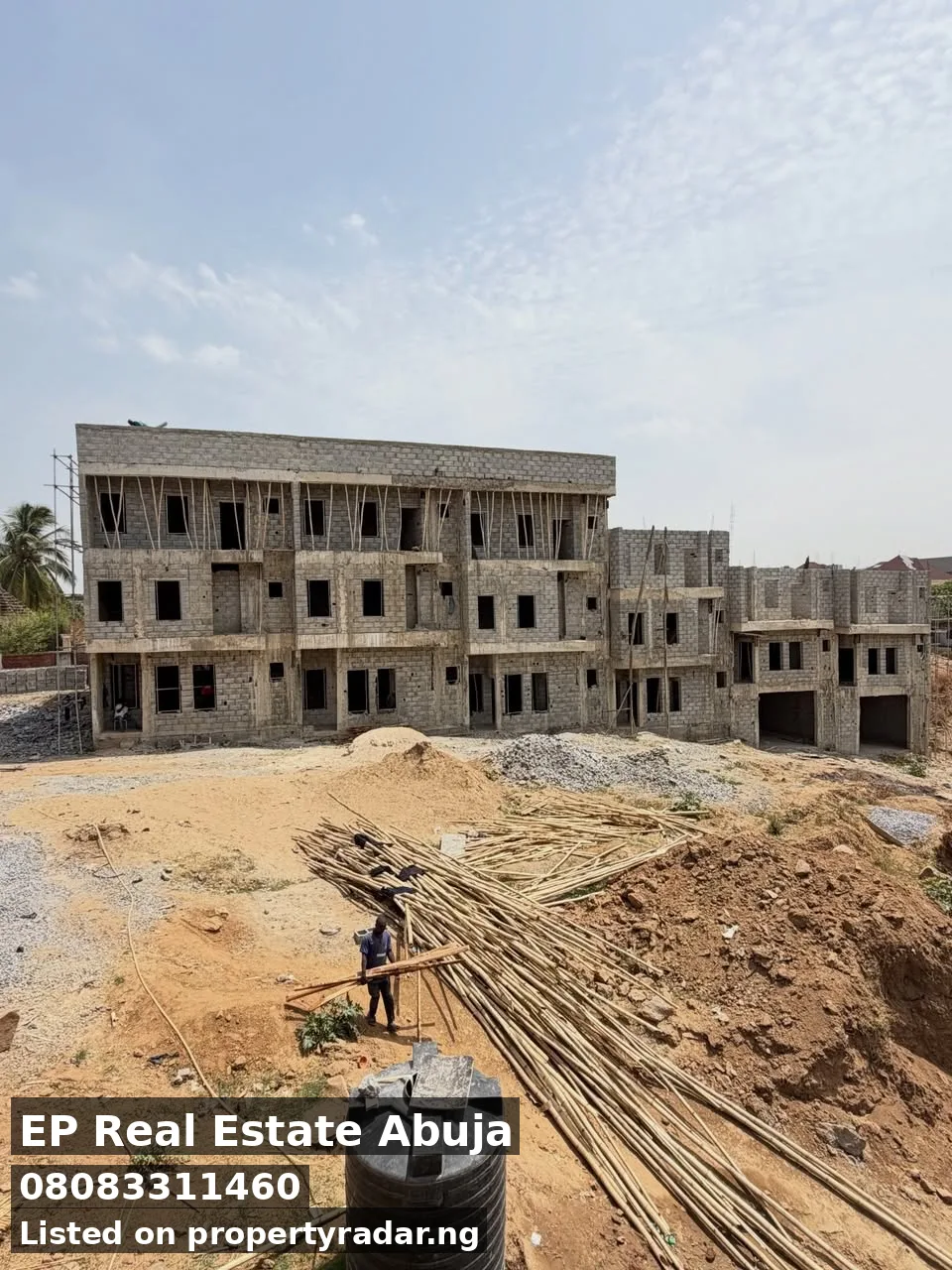 4 Bedroom Duplex In Apo For Sale in Abuja (FCT)