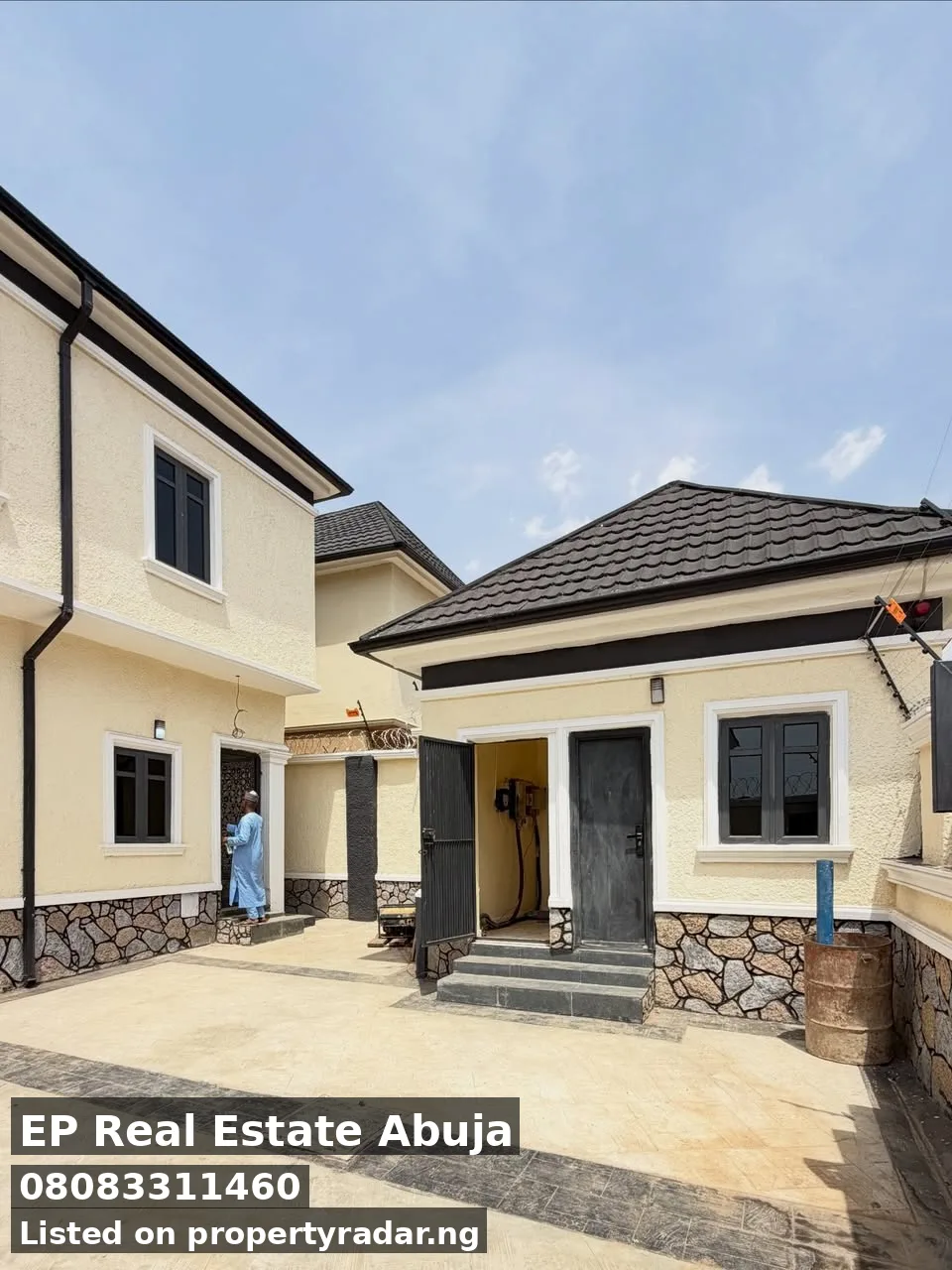 4 Bedroom Duplex In Apo For Sale in Abuja (FCT)