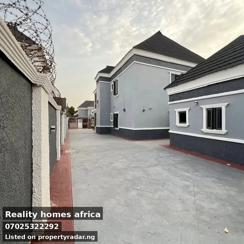 4 Bedroom Duplex In Apo For Sale in Abuja (FCT)