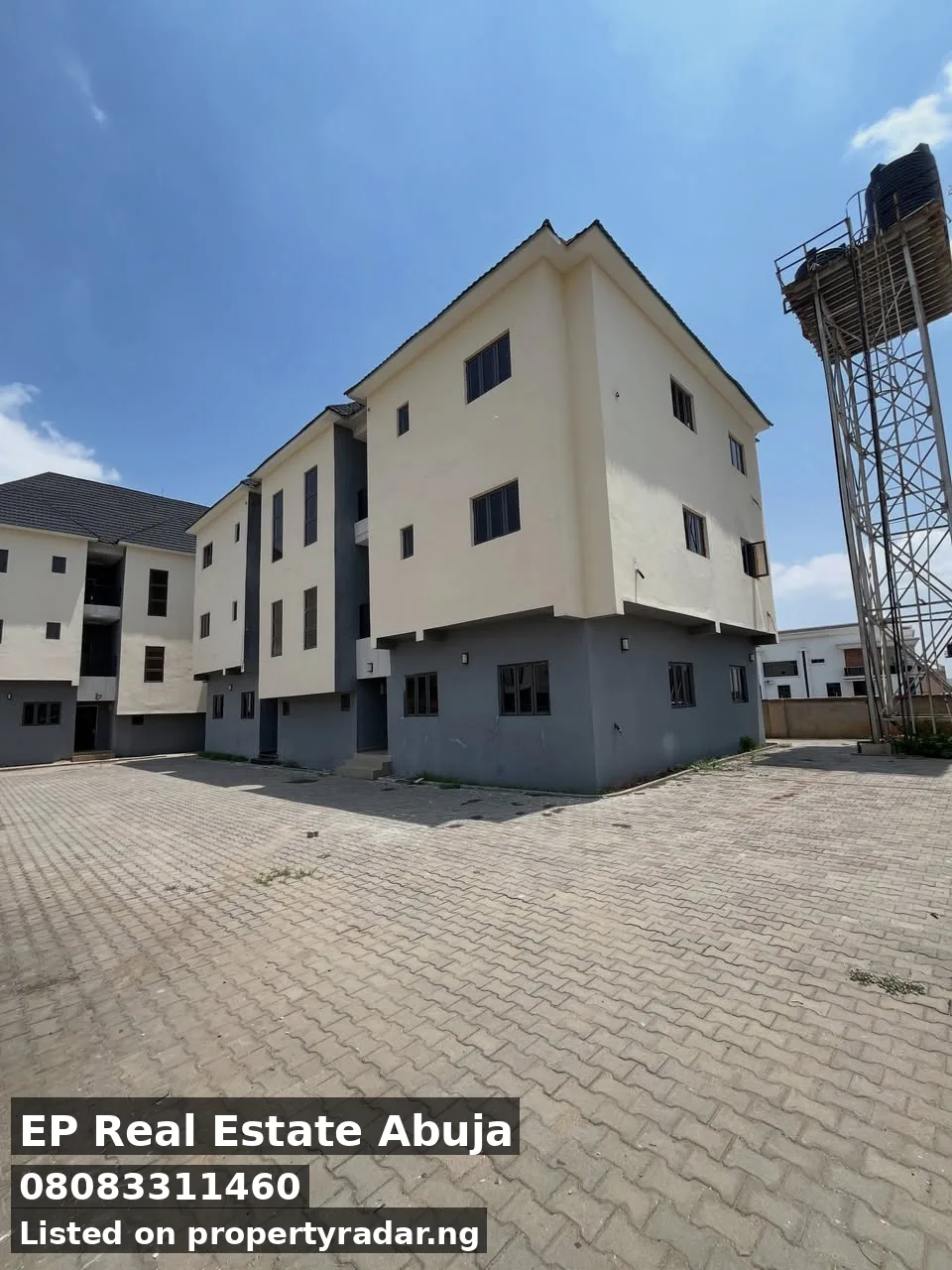 4 Bedroom Duplex In Guzape For Sale in Abuja (FCT)