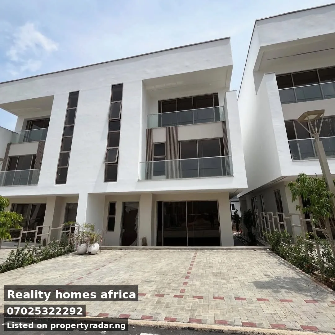 4 Bedroom Duplex In Guzape For Sale in Abuja (FCT)