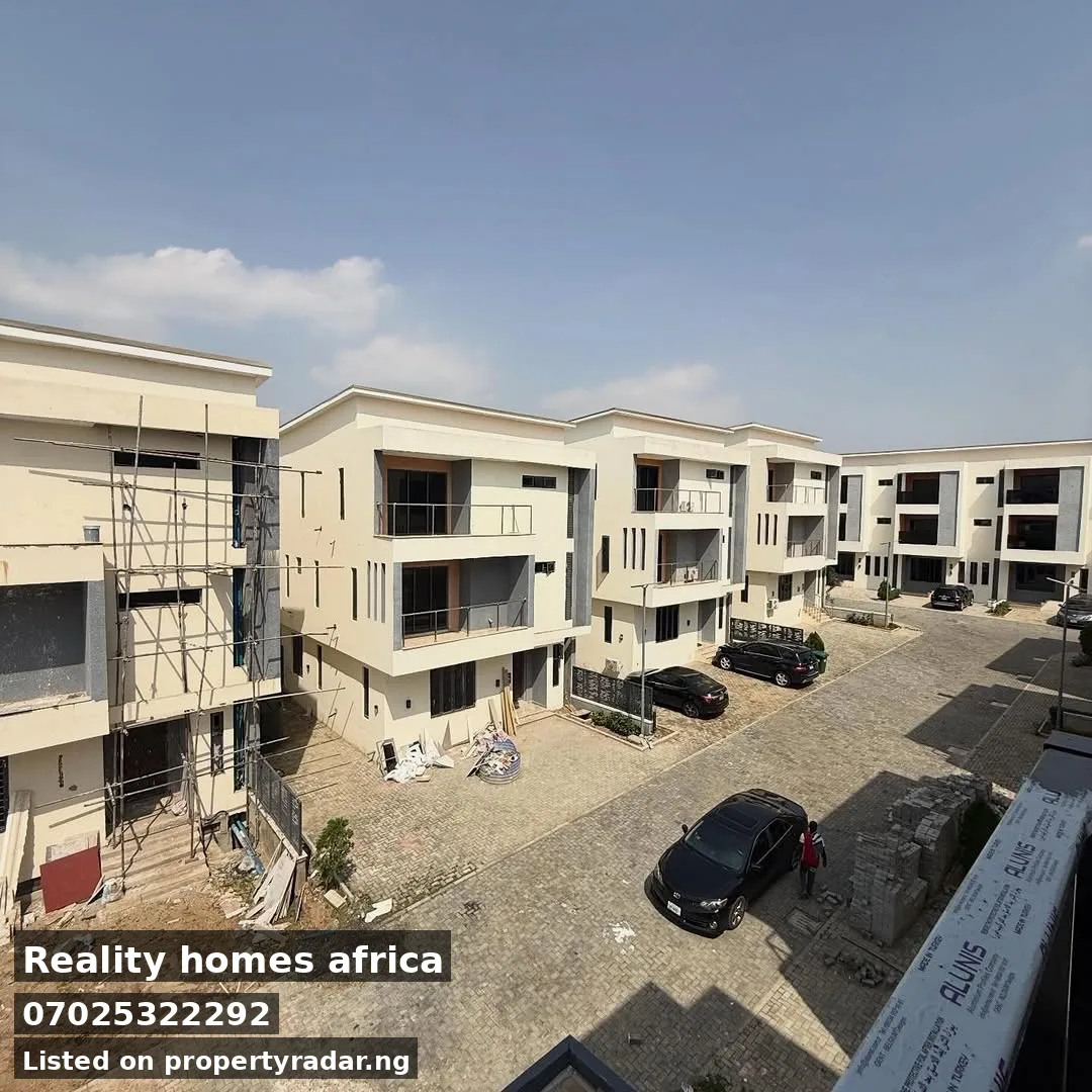 4 Bedroom Duplex In Life Camp For Sale in Abuja (FCT)