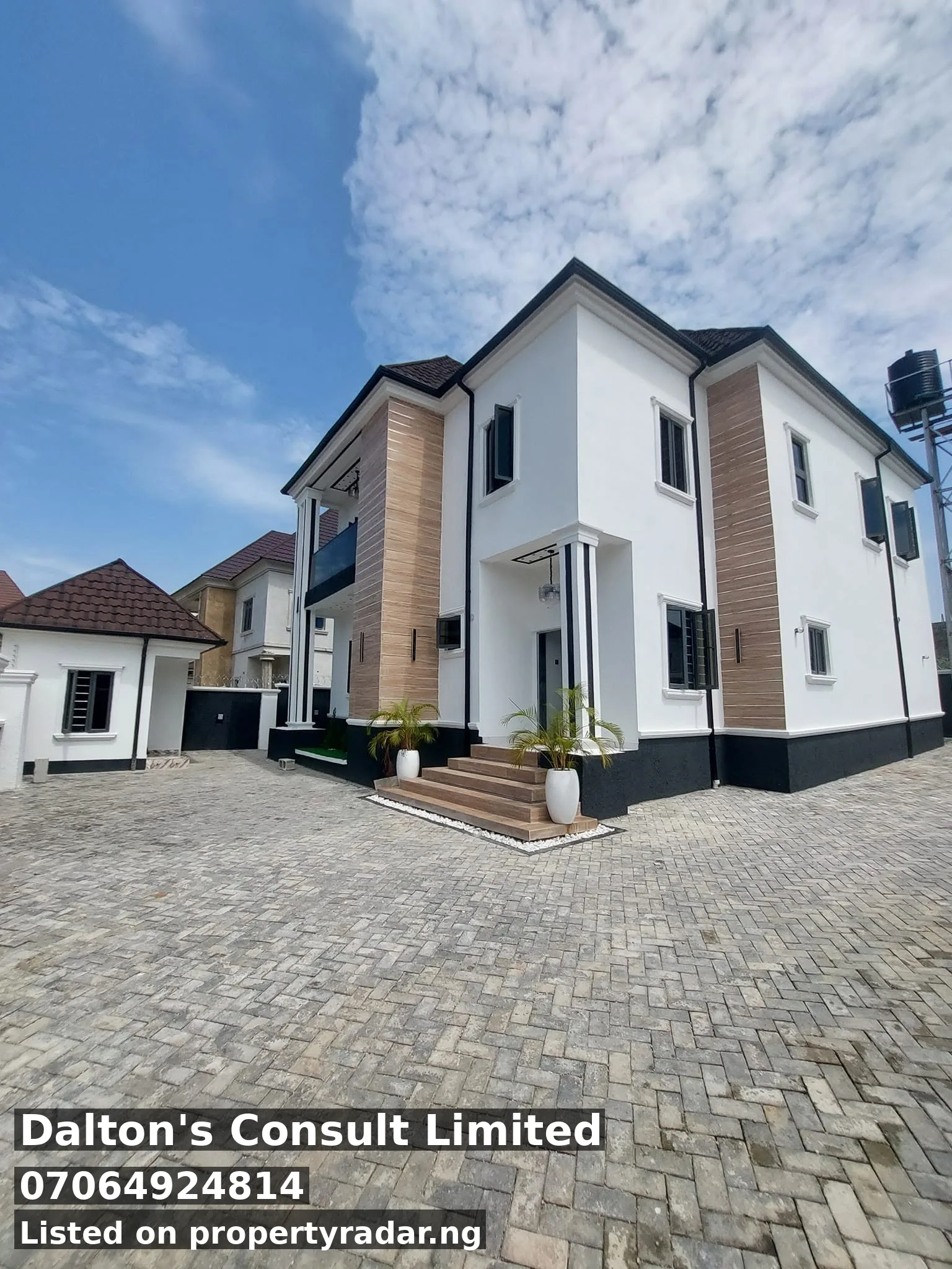 4 Bedroom Duplex In Lugbe For Sale in Abuja (FCT)