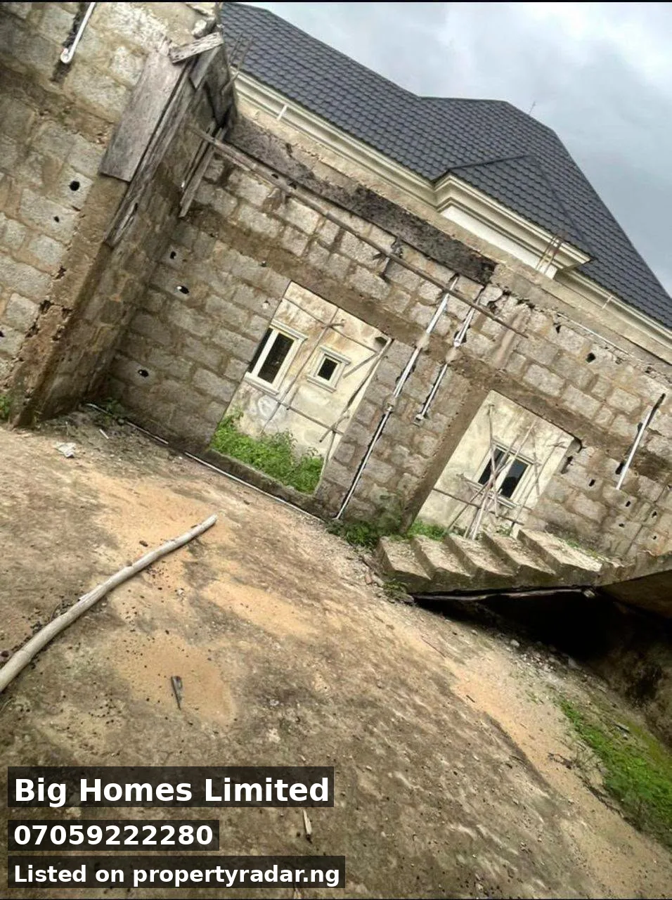 4 Bedroom Duplex In Lugbe For Sale in Abuja (FCT)