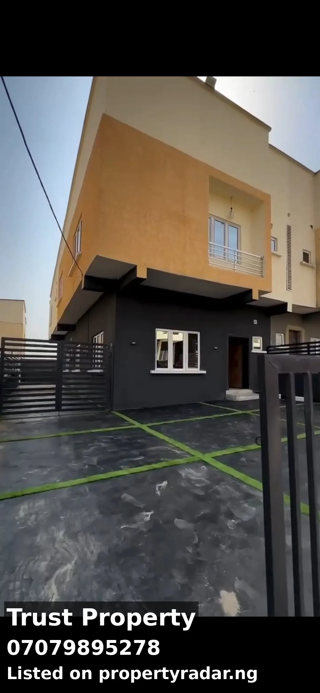 4 Bedroom House In Life Camp For Sale in Abuja (FCT)