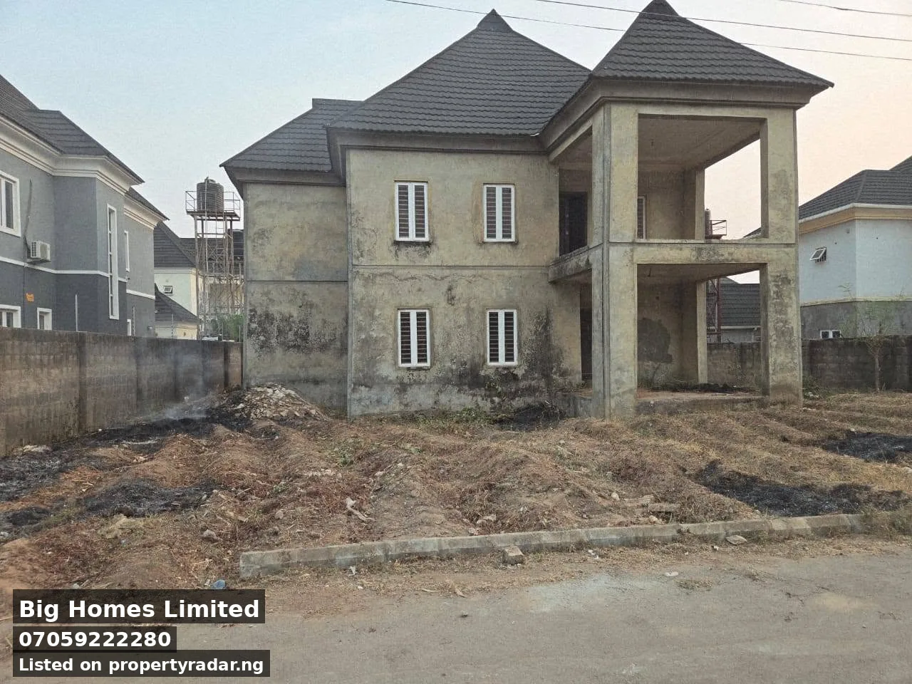 5 Bedroom Duplex In Apo For Sale in Abuja (FCT)