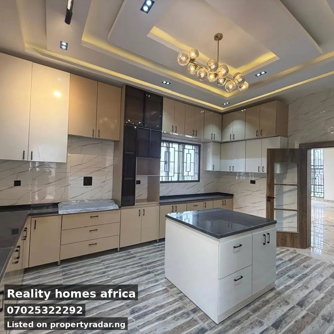 5 Bedroom Duplex In Asokoro For Sale in Abuja (FCT)