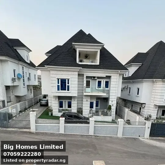 5 Bedroom Duplex In Guzape For Sale in Abuja (FCT)