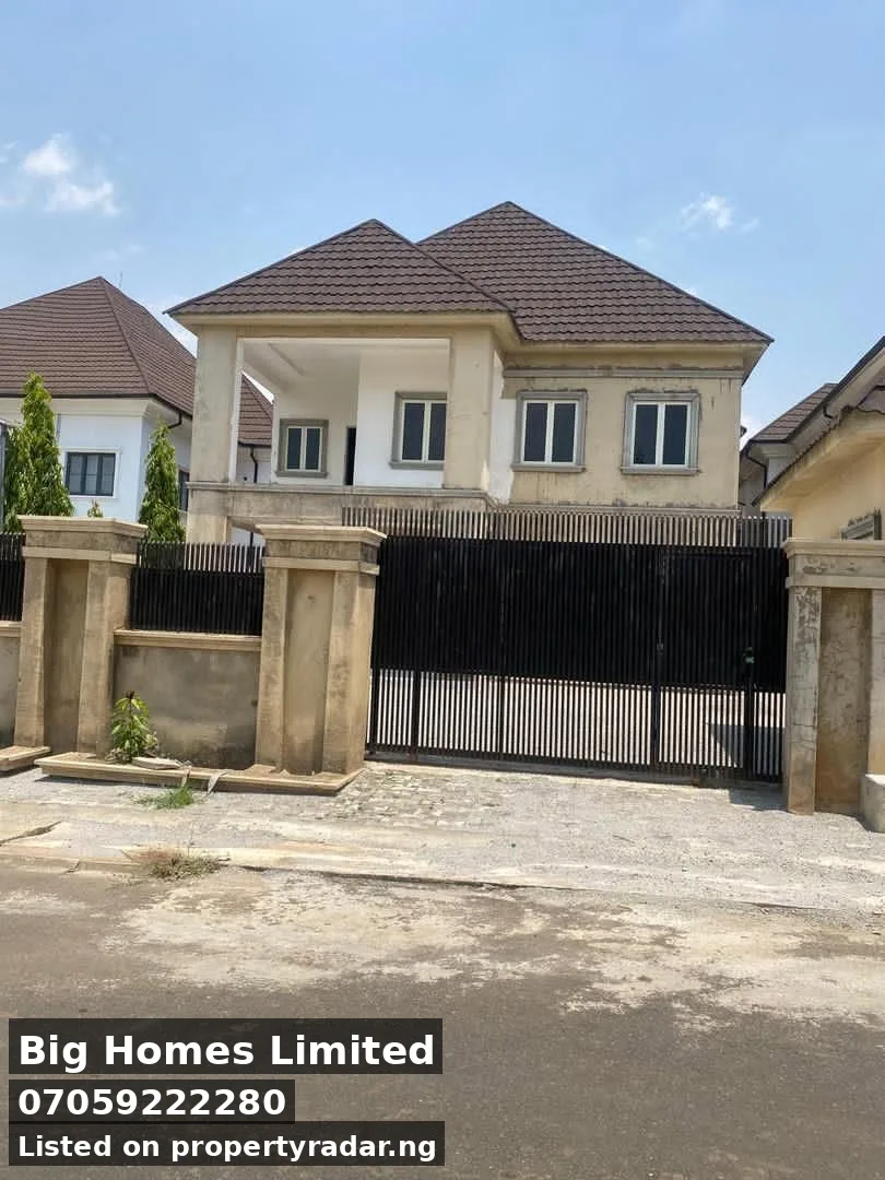 5 Bedroom Duplex In Life Camp For Sale in Abuja (FCT)
