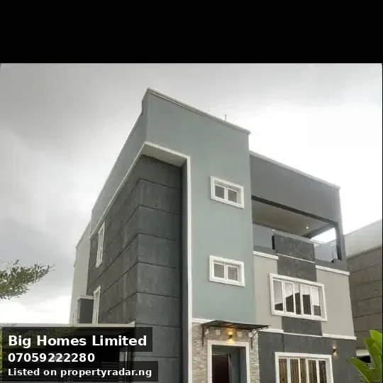 6 Bedroom Duplex In Apo For Sale in Abuja (FCT)