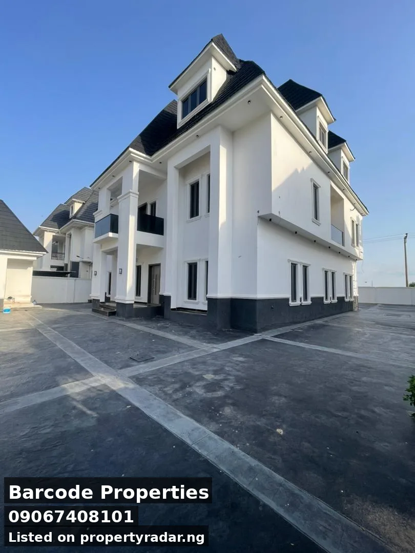 6 Bedroom Duplex In Gwari For Sale in Abuja (FCT)