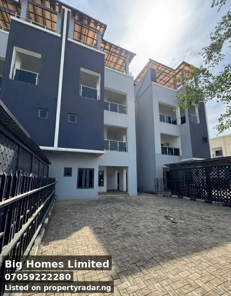 6 Bedroom Duplex In Jabi For Sale in Abuja (FCT)
