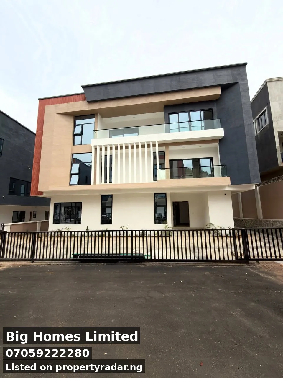6 Bedroom Duplex In Katampe For Sale in Abuja (FCT)