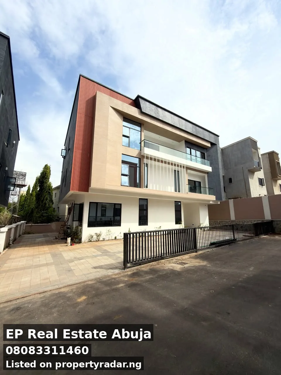 6 Bedroom Duplex In Katampe For Sale in Abuja (FCT)