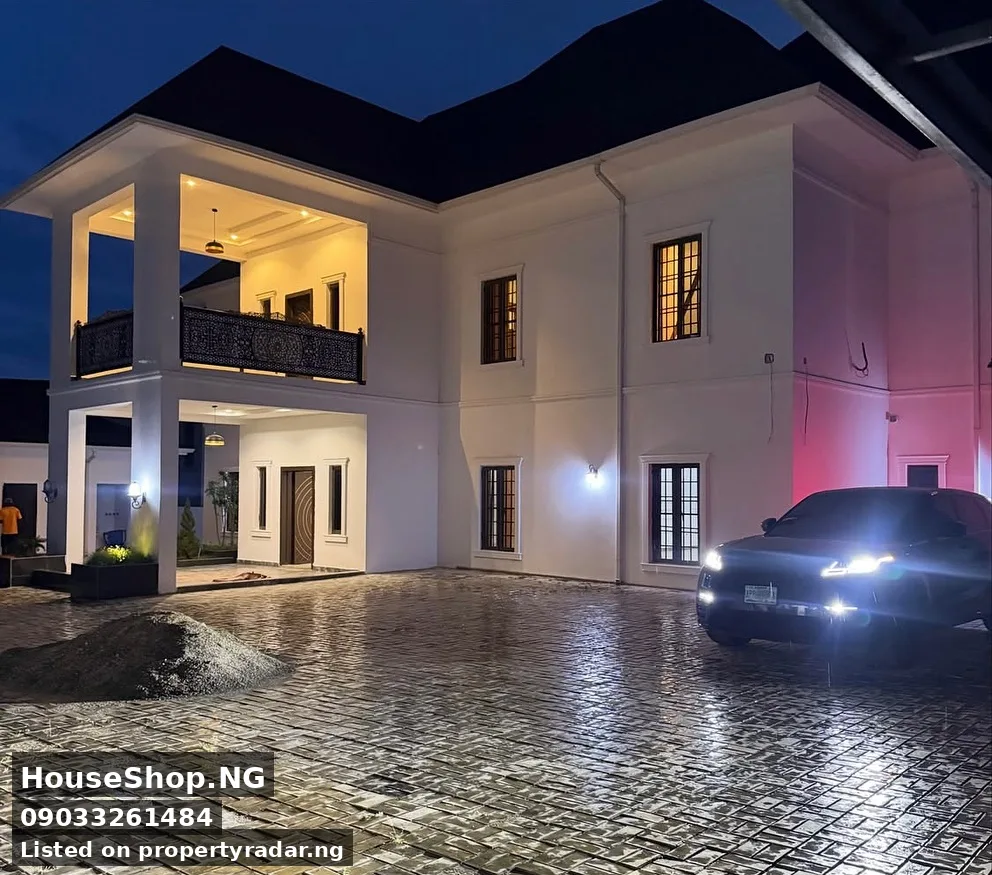 7 Bedroom Mansion In Asokoro For Sale in Abuja (FCT)