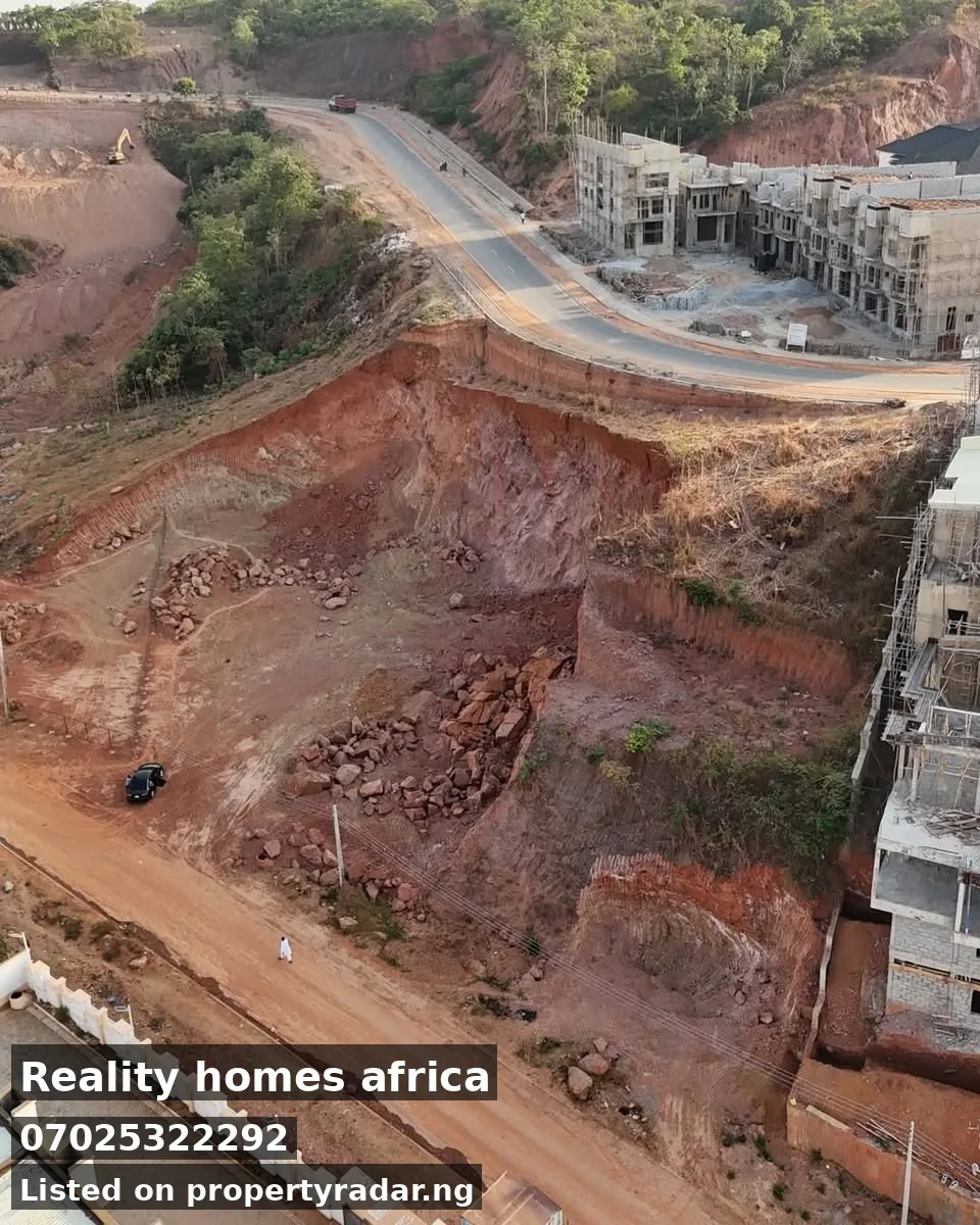 Land In Guzape For Sale in Abuja (FCT)