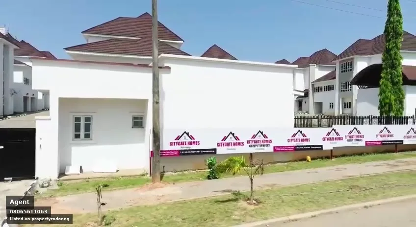 4 Bedroom Block Of Flats In Guzape For Sale in Abuja (FCT)