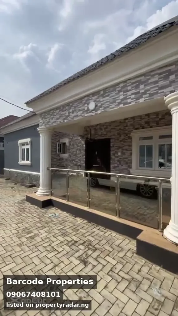 3 Bedroom Bungalow In Lugbe For Sale in Abuja (FCT)