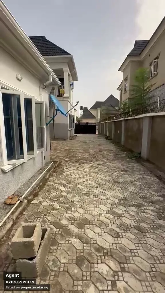 1 Bedroom Self Contain In Apo For Rent in Abuja (FCT)