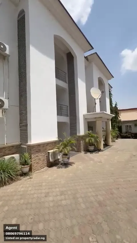 3 Bedroom Block Of Flats In Wuse For Lease in Abuja (FCT)
