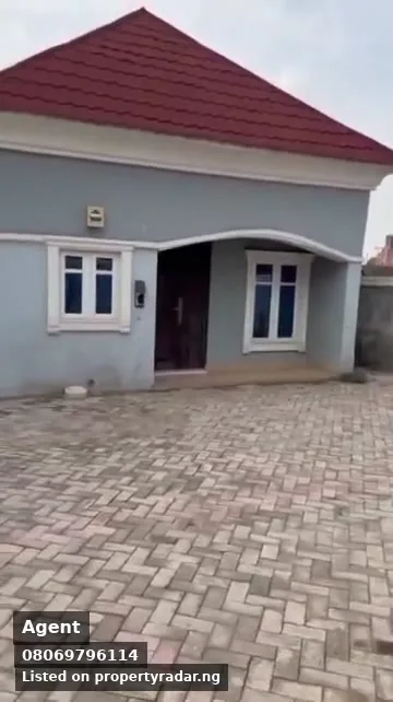 4 Bedroom Block Of Flats In Lugbe For Sale in Abuja (FCT)
