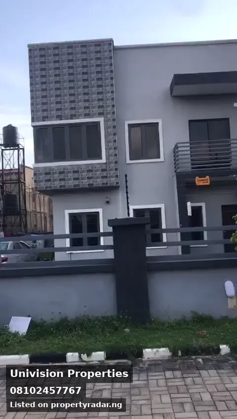 4 Bedroom Duplex In Apo District For Sale in Abuja (FCT)