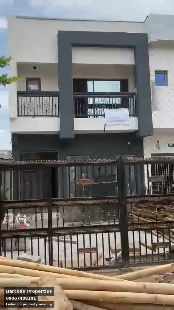 4 Bedroom Duplex In Area 3 For Rent in Abuja (FCT)