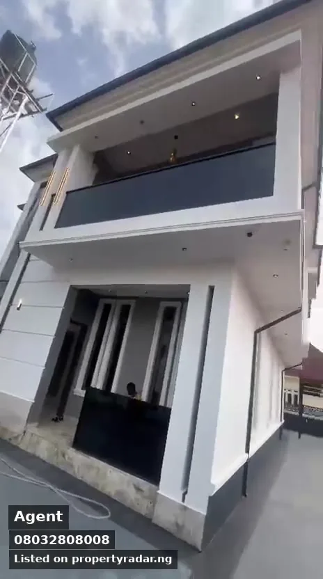 4 Bedroom House In Apo For Sale in Abuja (FCT)