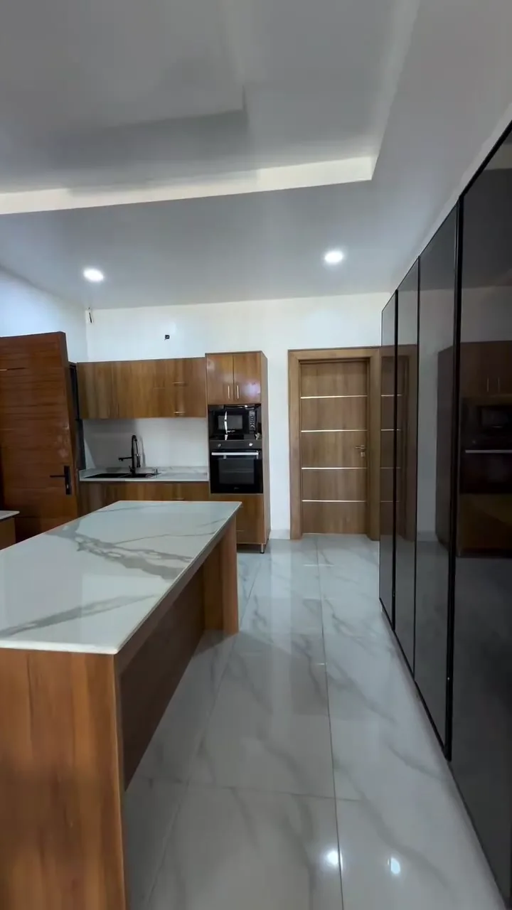 3 Bedroom Block Of Flats In Katampe For Sale in Abuja (FCT)