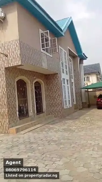 4 Bedroom Duplex In Apo For Sale in Abuja (FCT)