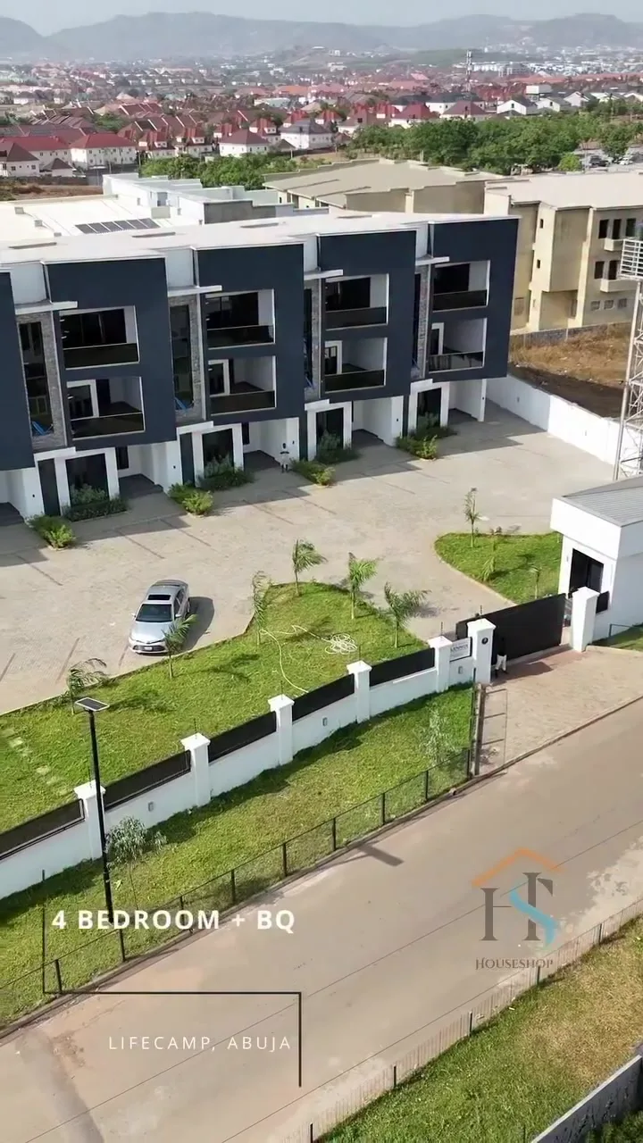 4 Bedroom Duplex In Life Camp For Sale in Abuja (FCT)