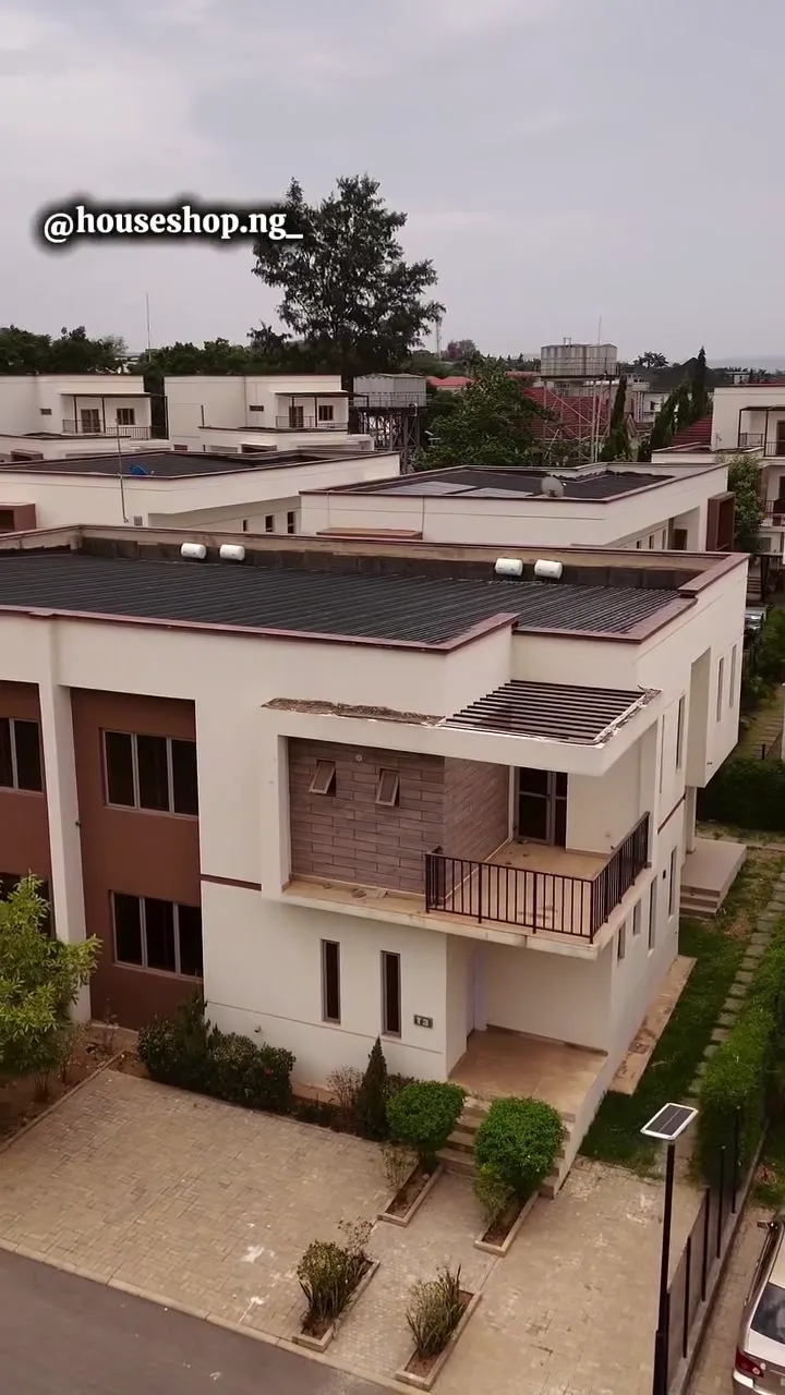 4 Bedroom Duplex In Life Camp For Sale in Abuja (FCT)