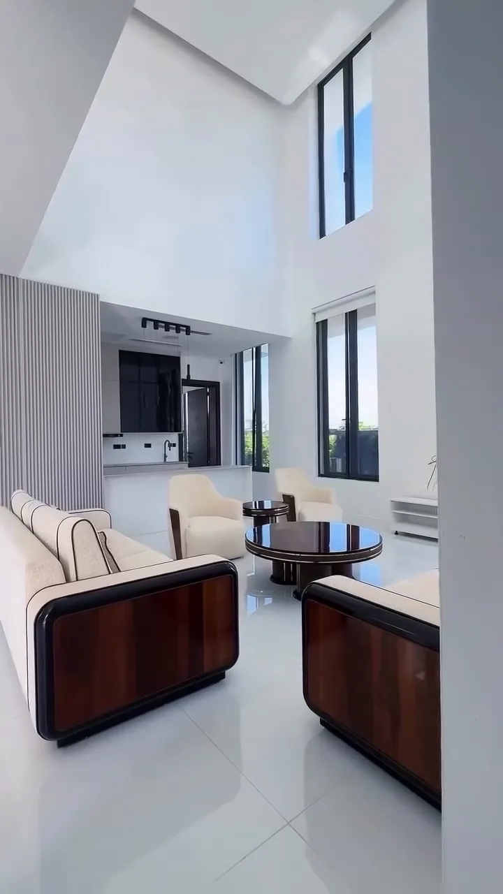 5 Bedroom Duplex In Guzape For Sale in Abuja (FCT)