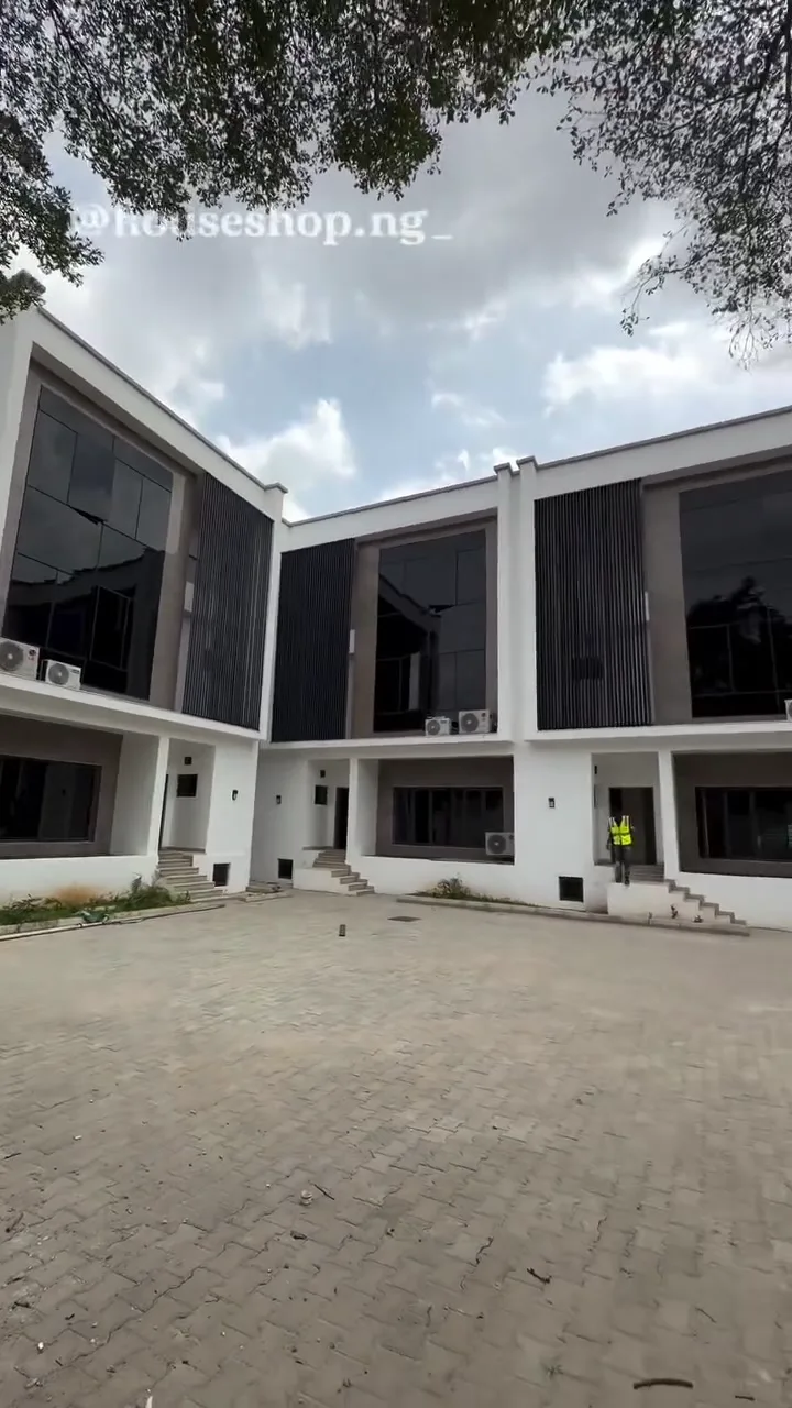 5 Bedroom Duplex In Maitama For Rent in Abuja (FCT)